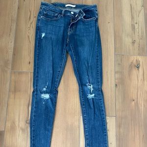 Levi’s skinny jeans